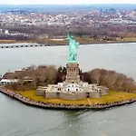 Apartment Swj 2nd - Times Sq, Brooklyn Bridge, Lga In 15 Min *