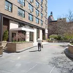 Kips Bay 1Br W Wd Gym Pool Nr Bars Nyc-1119