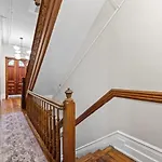 Brownstone Near Subway And Columbia Uni Apartment *