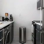 1597-7 Luxury Upper East W&d In Unit Apartment New York