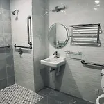 Starlight Near Lga Airport 3*