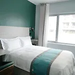 Hotel Starlight Near Lga Airport 3*