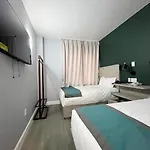 Starlight Near Lga Airport 3* New York