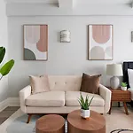 73-1204 New Studio Uws Doorman Gym