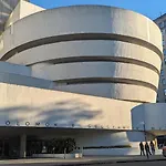 Homestay Park East And Museums