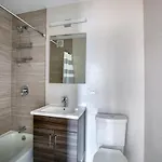 Apartment Midtown 2br W Gym Wd Nr Times Square Nyc-1348