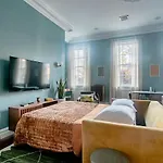 Apartment Airy Greenwich Retreat With Private Deck New York