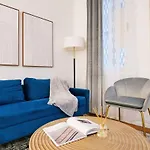 105-1G Park Ave Location Studio Best Value Sleeps3