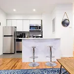 26-4b Newly Furnished 1br W D Courtyard * New York