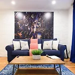 26-4B Newly Furnished 1Br W D Courtyard