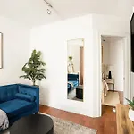 69-4d Trendy Lower East Side 1b Brand New New York