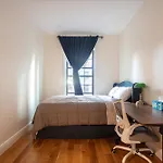 Little Manhattan