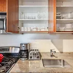 Ues 1br W Doorman Gym Roof Nr Hospital Nyc-375 Apartment New York
