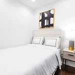 69-4c Prime Lower East Side 1br Brand New Apartment