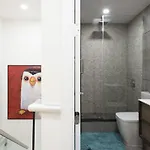 75-3b 3br Luxury Duplex Brand New &d Elevator *
