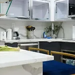 Apartment 75-3b 3br Luxury Duplex Brand New &d Elevator New York