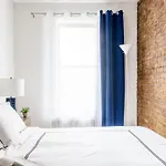 26-4b Newly Furnished 1br W D Courtyard *