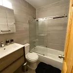 26-4b Newly Furnished 1br W D Courtyard Apartment *