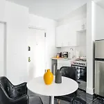 444-4f Newly Renovated 1br In Midtown West Apartment *