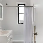 105 -5g Brand New Prime Location Elevator Apartment