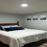 Modern 2 Bedroom Apartment In Midtown West