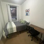 Guest house Comfy By Columbus Circle *