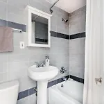 Apartment 69-4d Trendy Lower East Side 1b Brand New New York