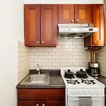 69-4D Trendy Lower East Side 1B Brand New
