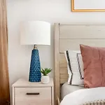 Apartment 69-4d Trendy Lower East Side 1b Brand New New York