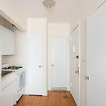 338-3b Union Square Newly Reno Sleeps 3 Apartment