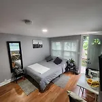 Cozy In A Lovely Area New York