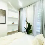 48-1fe Brand New 1br Prime Hell's Kitchen Wd In Unit Apartment New York