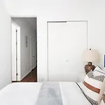 Apartment 91-1d 3br 2baths Duplex With A Private Back Yard - Gym New York