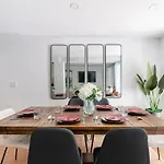 91-1d 3br 2baths Duplex With A Private Back Yard - Gym New York
