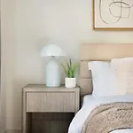 52-3de Newly Renovated 2br Bth Midtown East