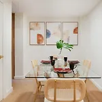 Apartment 52-3de Newly Renovated 2br Bth Midtown East