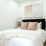 3Br 2Baths With Private Outdoors