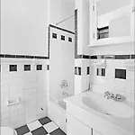 89-3fs Newly Furnished 2br 1bath Ues