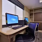 Hotel Fairfield & By Marriott Staten Island 3*
