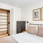 Apartment Midtown E 2br W Elevator Doorman Gym Nr Un Nyc-752 *