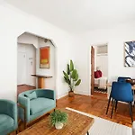 61-2c Prime Ues 2br Newly Furnished Value *
