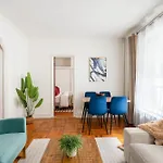61-2c Prime Ues 2br Newly Furnished Value