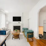 61-2c Prime Ues 2br Newly Furnished Value