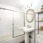 139-2w Prime West Village Furnished 2br Value New York