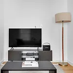 Little Italy 1br W Wd Nr Soho Nyc-756 New York