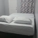 Homestay In A House With King Size Bed In A Landlord Hosted Three Bedroom New York