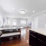 Hotel Waterfront Gem Duplex 3 Bedroom 2floor In Whitestone Bronx Free Parking *