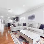 Hotel Waterfront Gem Duplex 3 Bedroom 2floor In Whitestone Bronx Free Parking