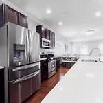 Waterfront Gem Duplex 3 Bedroom 2floor In Whitestone Bronx Free Parking Hotel *