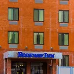 Inn Rodeway Bronx Zoo 4*